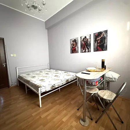 3 Camere-rooms, Centru * קונסטנצה